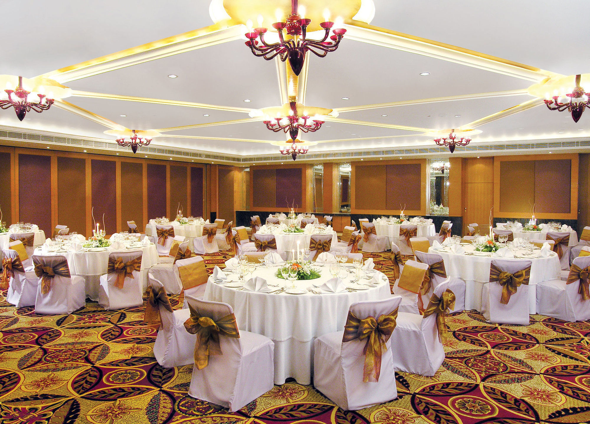 Taj Chandīgarh Restaurante foto The Grand Ballroom
