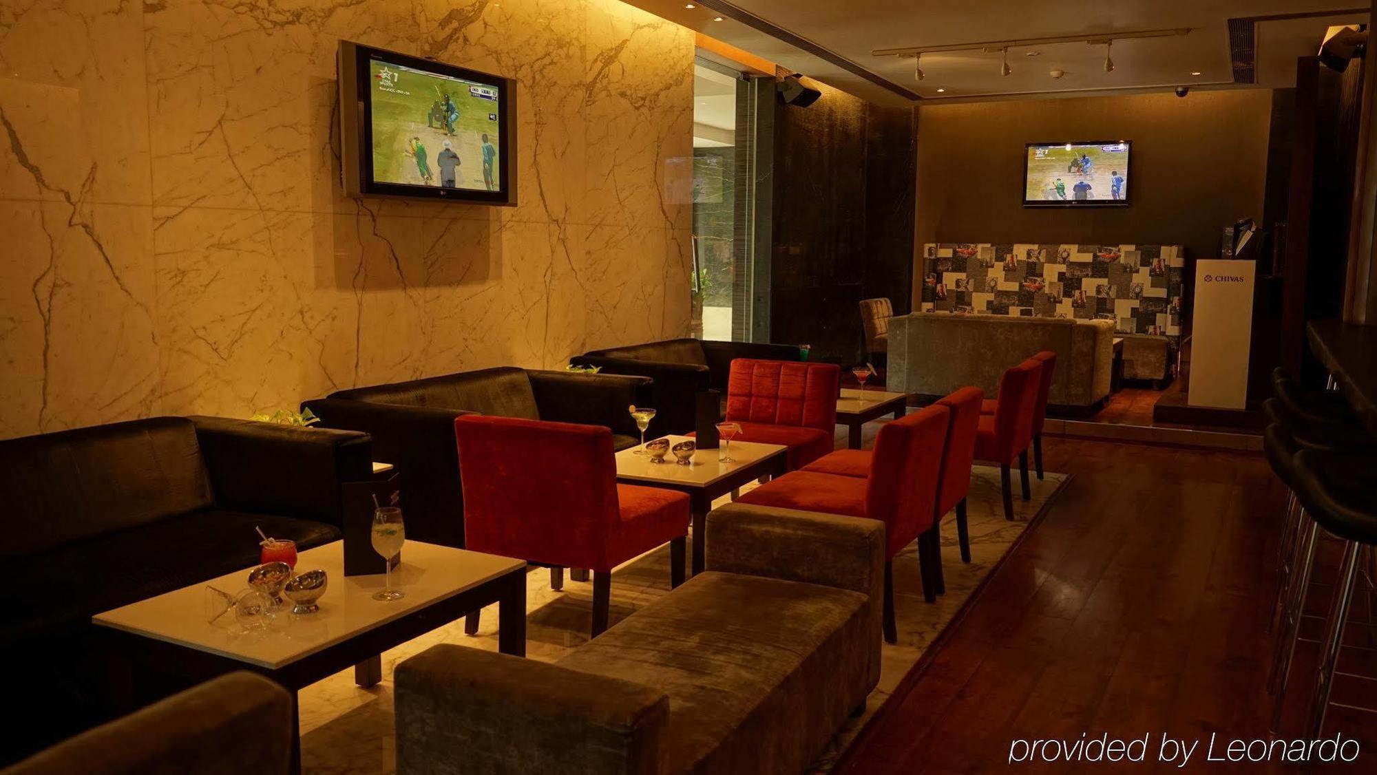 Taj Chandīgarh Exterior foto The lounge at the airport